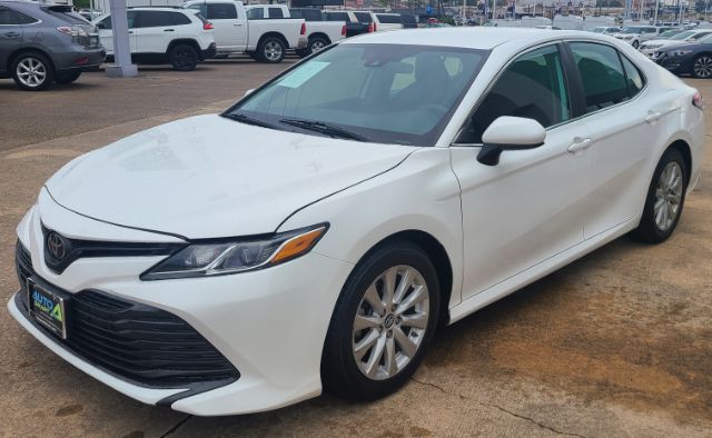 2019 Toyota Camry LE