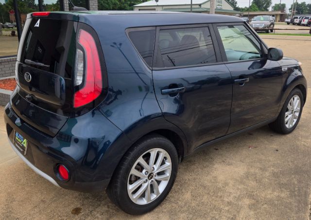 2019 Kia Soul +