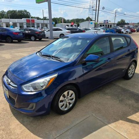 2017 Hyundai Accent SE 5-Door 6A