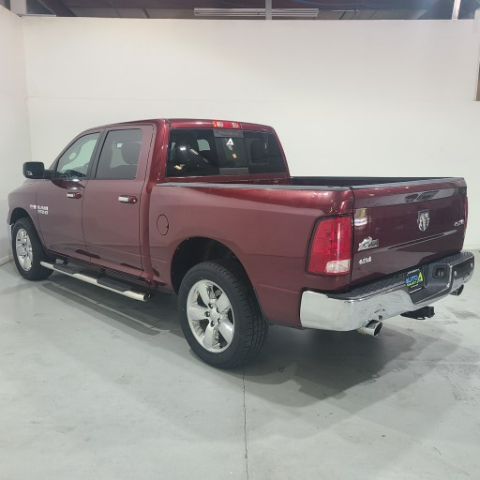 2017 RAM 1500 SLT Crew Cab SWB 4WD