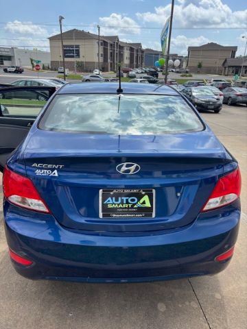 2017 Hyundai Accent SE 4-Door 6A