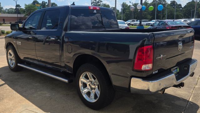2017 RAM 1500 SLT Crew Cab SWB 4WD