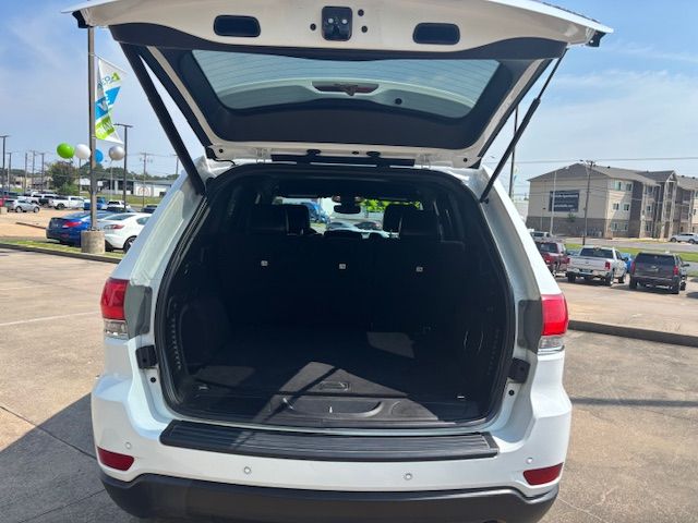 2019 Jeep Grand Cherokee Laredo E 4x2