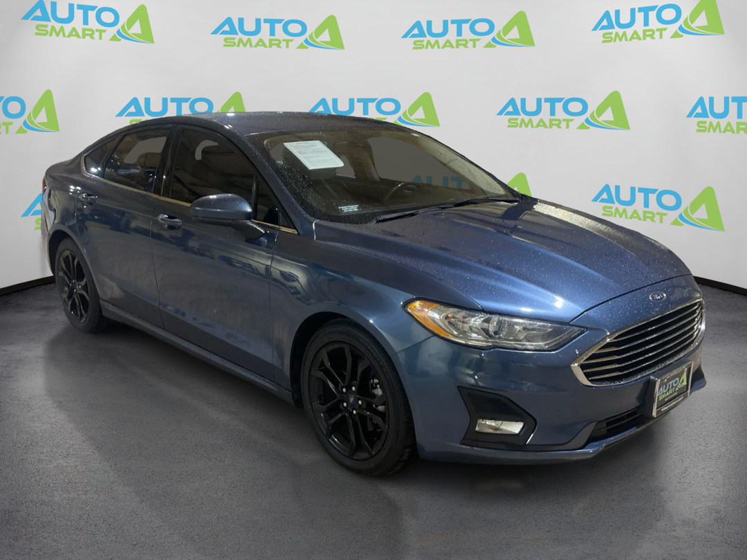 2019 Ford Fusion SE FWD's photo